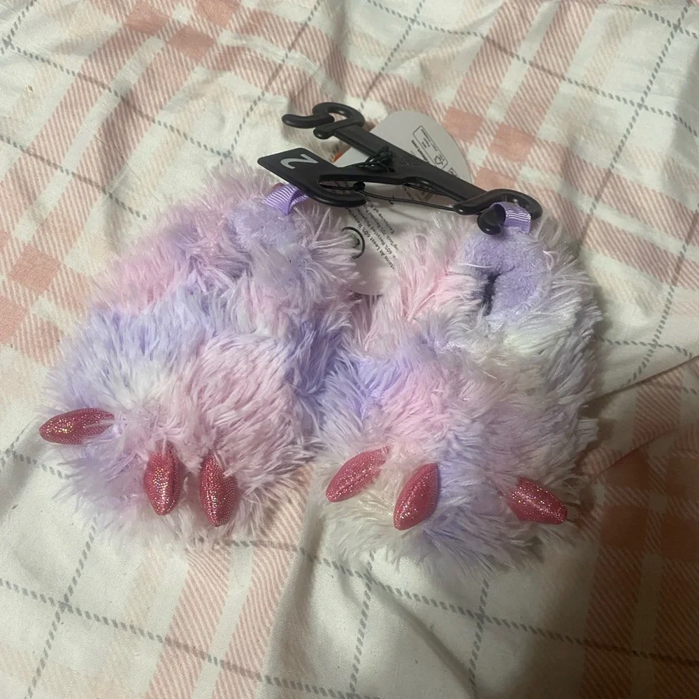 Wonder Nation Fuzzy Slippers for Kids